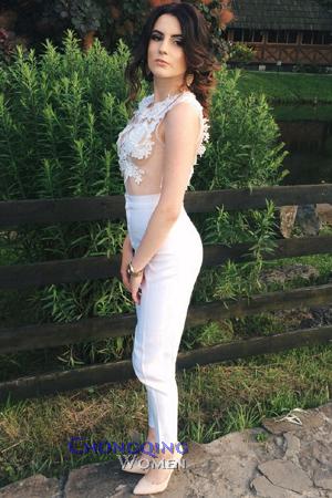168041 - Mykhailyna Age: 27 - Ukraine