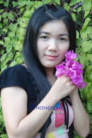 201304 - Thi Tuyet Chinh Age: 39 - Vietnam