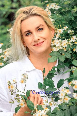 220668 - Viktoriia Age: 51 - Ukraine