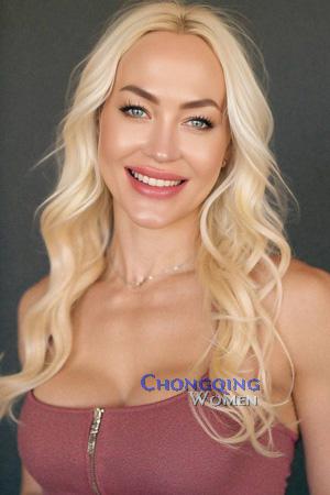 223001 - Julia Age: 39 - Ukraine